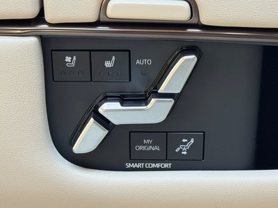 2025 Toyota ALPHARD photo 9