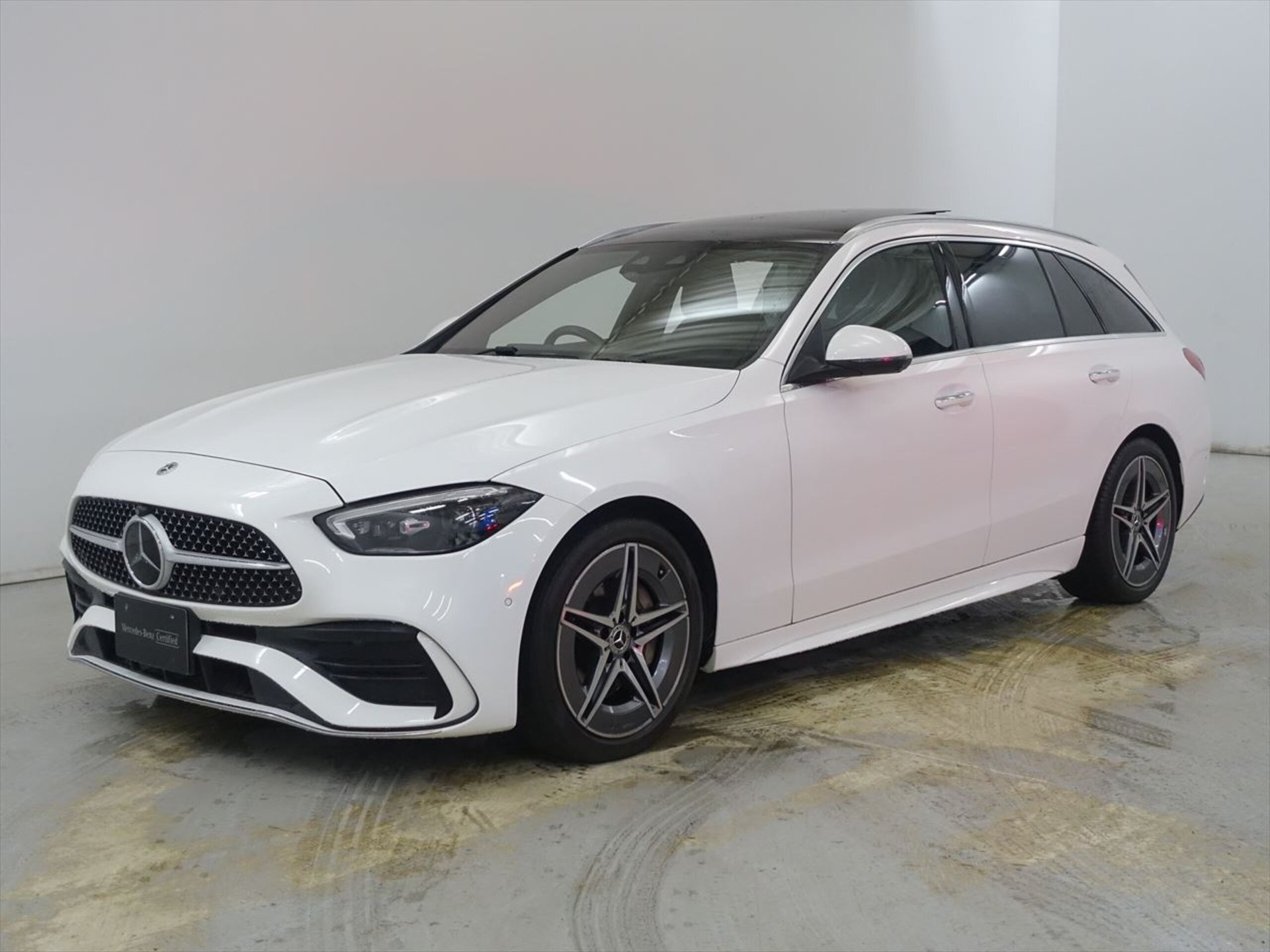 MERCEDES-BENZ C-CLASS WAGON - View 1