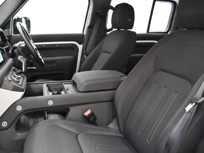 LAND ROVER DEFENDER - 7