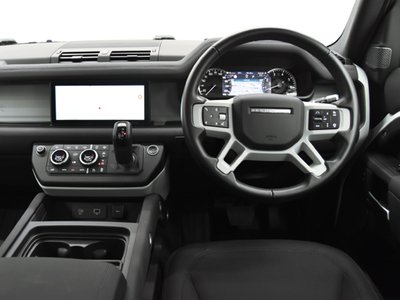 LAND ROVER DEFENDER - 9