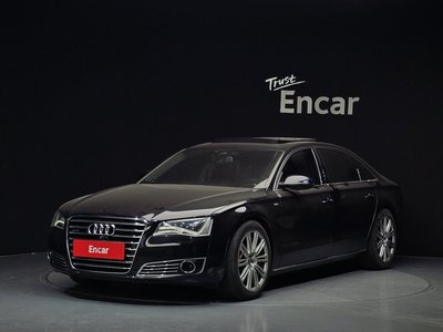 AUDI A8 - 1
