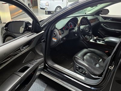 AUDI A8 - 10