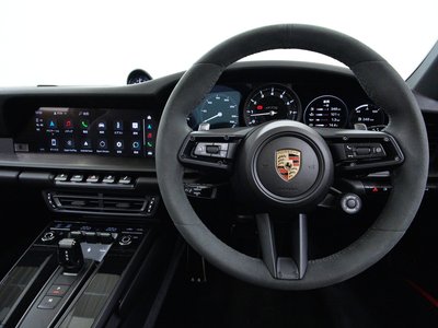 صورة 9 لـ 2024 Porsche 911