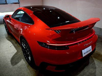 PORSCHE 911 - 8