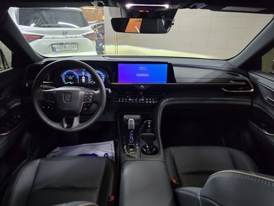 2024 Toyota CROWN CROSSOVER — фото 4