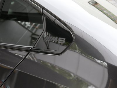صورة مصغرة 18 لـ 2026 BMW M5