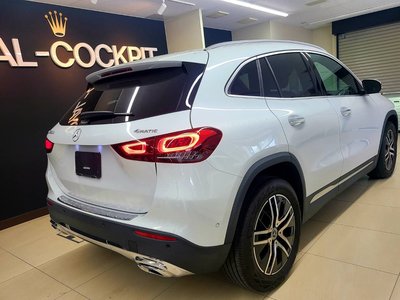 MERCEDES-BENZ GLA - 8