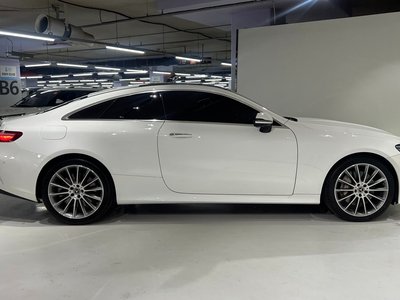 MERCEDES-BENZ E-CLASS - 2