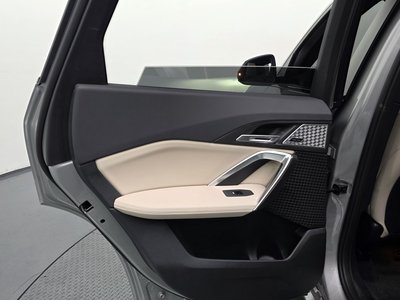 2025 BMW X1 — миниатюра 15