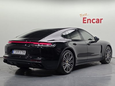 PORSCHE PANAMERA - 3