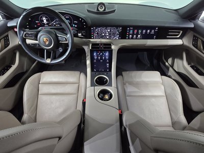 PORSCHE TAYCAN - 5