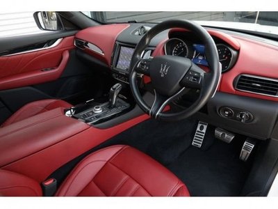 2019 Maserati LEVANTE — фото 8