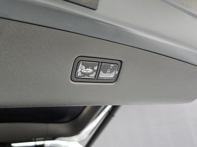 2023 Genesis GV70 — миниатюра 33