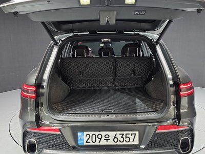 2023 Genesis GV70 — миниатюра 26