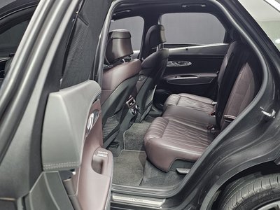 2023 Genesis GV70 — миниатюра 31