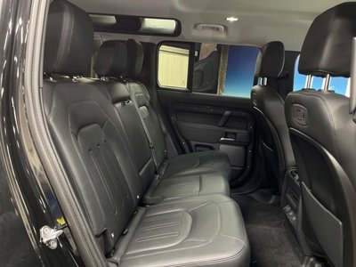 LAND ROVER DEFENDER - 10