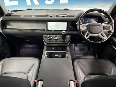 LAND ROVER DEFENDER - 2