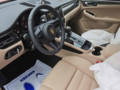 2023 Porsche MACAN — фото 3