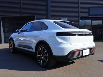 صورة 8 لـ 2025 Porsche MACAN