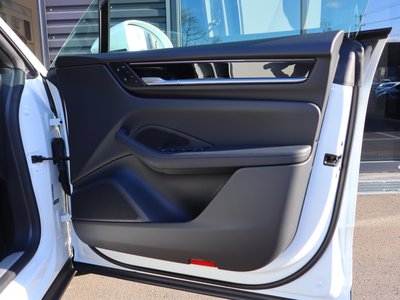 صورة مصغرة 16 لـ 2025 Porsche MACAN