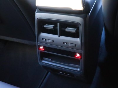 صورة مصغرة 30 لـ 2025 Porsche MACAN