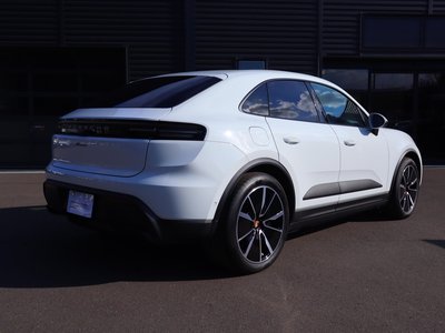 صورة 6 لـ 2025 Porsche MACAN