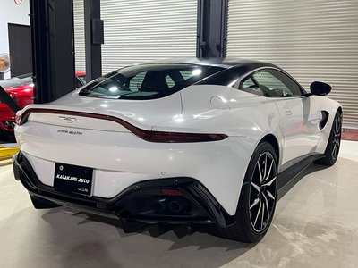 صورة مصغرة 30 لـ 2018 Aston Martin VANTAGE
