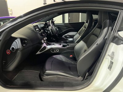 صورة مصغرة 13 لـ 2018 Aston Martin VANTAGE
