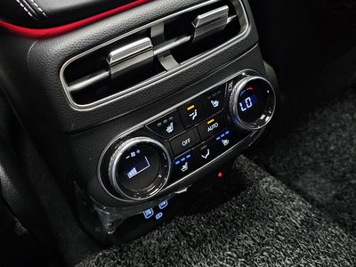 صورة مصغرة 13 لـ 2022 Genesis GV70