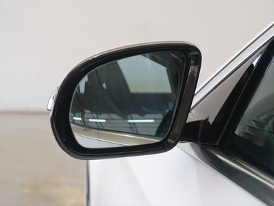 MERCEDES-BENZ E-CLASS - 6