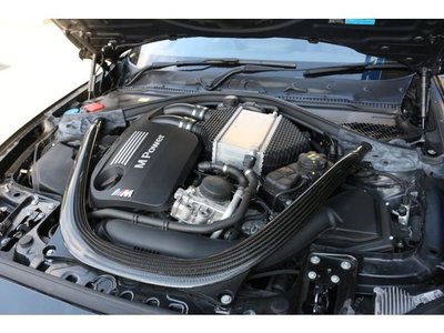 BMW M2 COMPETITION - 4