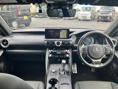 LEXUS IS - 4