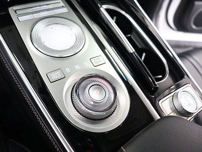 صورة 9 لـ 2022 Genesis GV80