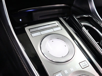 صورة 10 لـ 2022 Genesis GV80