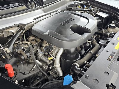 LAND ROVER DEFENDER - 7