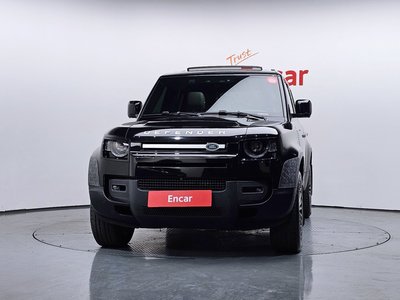 LAND ROVER DEFENDER - 2