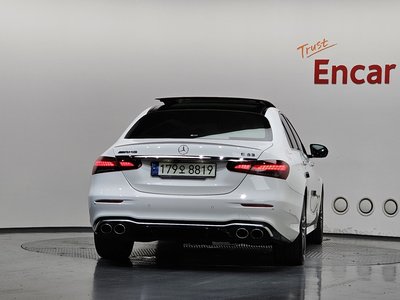 صورة 4 لـ 2021 Mercedes-BENZ E-CLASS