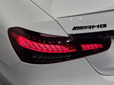 صورة 10 لـ 2021 Mercedes-BENZ E-CLASS