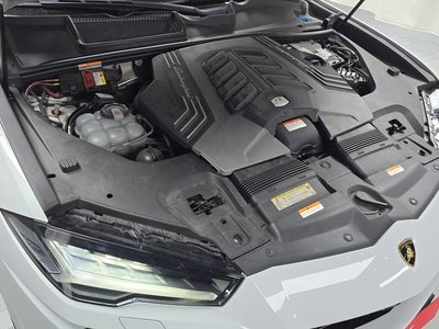 LAMBORGHINI URUS - 7