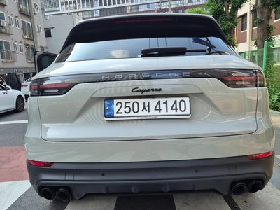 PORSCHE CAYENNE - 4