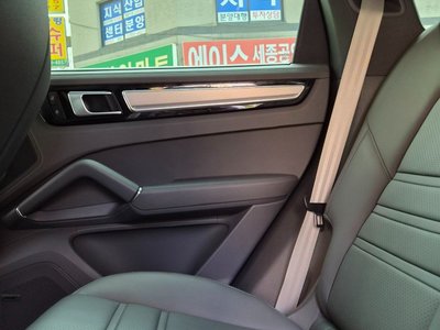 PORSCHE CAYENNE - 9