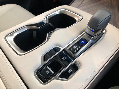 صورة مصغرة 45 لـ 2025 Lexus LM
