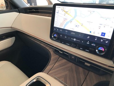 صورة مصغرة 44 لـ 2025 Lexus LM