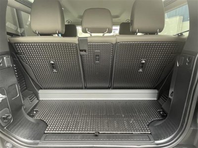 LAND ROVER DEFENDER 2022 thumbnail 31