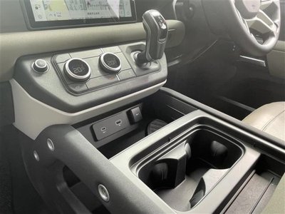 LAND ROVER DEFENDER 2022 thumbnail 30
