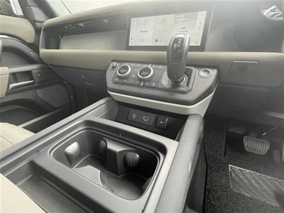 LAND ROVER DEFENDER 2022 thumbnail 16