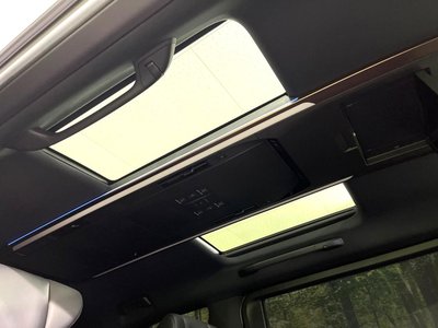 TOYOTA VELLFIRE - 6