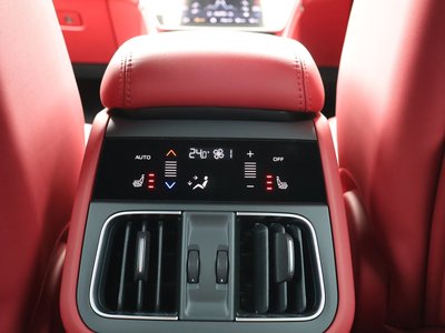 2025 Maserati GRECALE — миниатюра 20