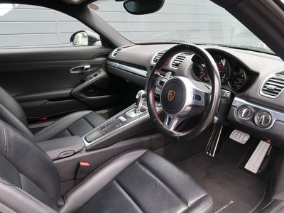 2016 Porsche CAYMAN photo 5