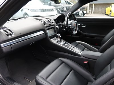 2016 Porsche CAYMAN photo 3